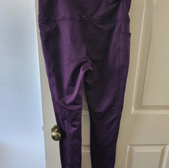 Women's Leggings - Picture 2 of 5